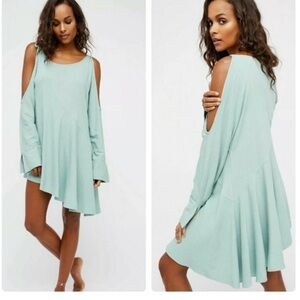Free People  Mint Clear Skies Cold Shoulder Tunic Size Small NWT